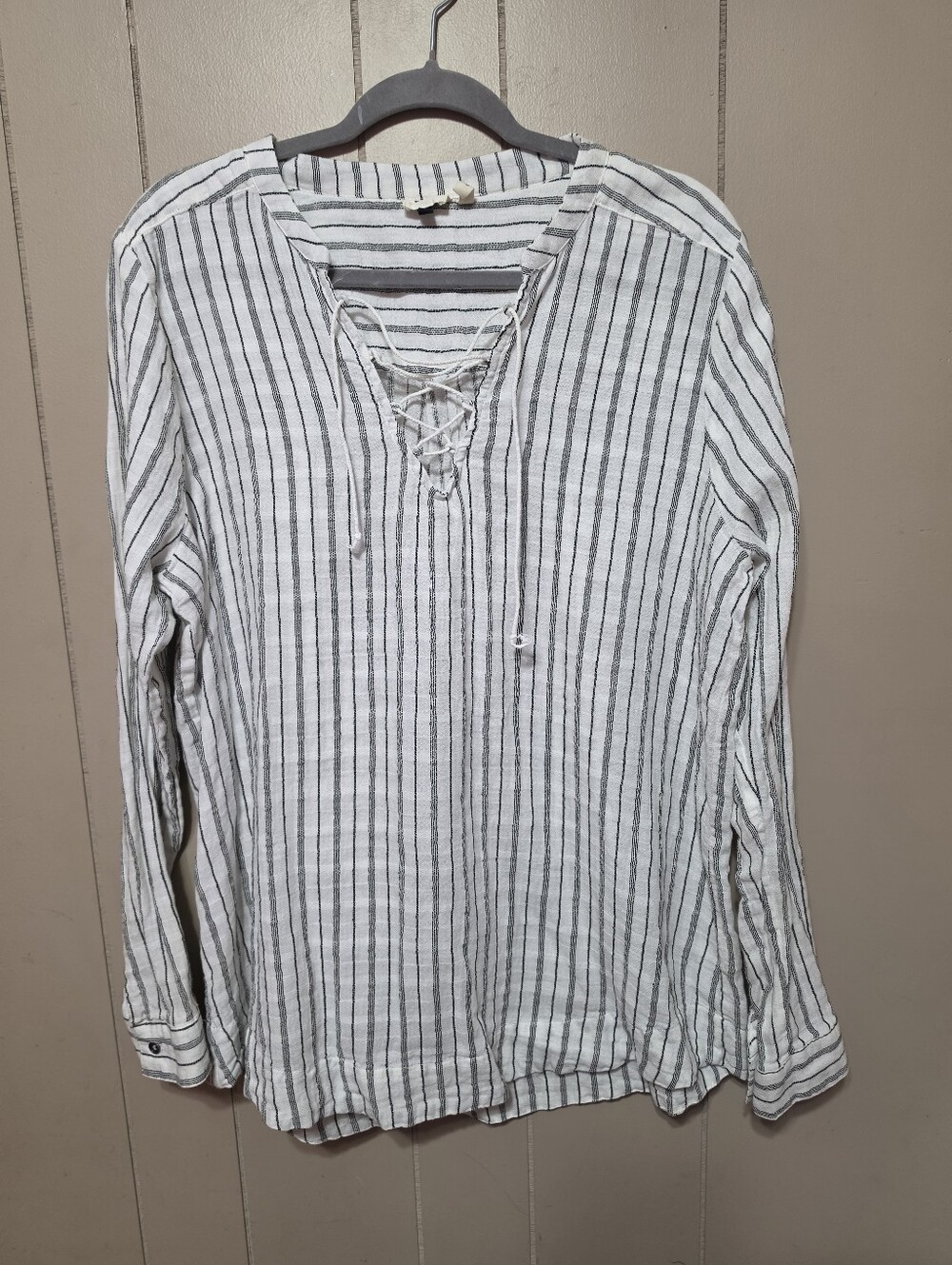 BKE Eased Striped Blouse
